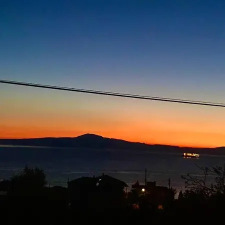 Apartment Mountain & Sea
