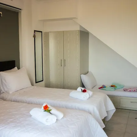 Mountain & Sea Apartment *